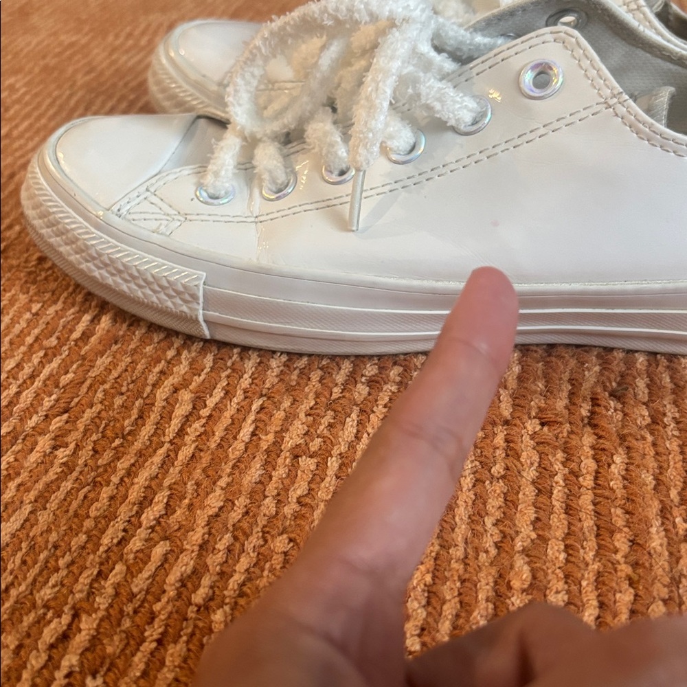 Converse White patent leather Sneaks size 8 iridescent hardware new fluffy laces - Picture 10 of 14